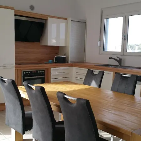 Semesterbostad Modernes Mit Sonnenterrasse, Pool, Grill Und Einem Herrlichen Meerblick Masticharion
