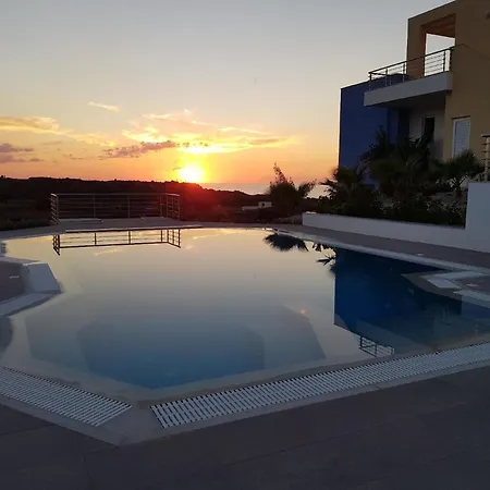 Modernes Mit Sonnenterrasse, Pool, Grill Und Einem Herrlichen Meerblick * Masticharion